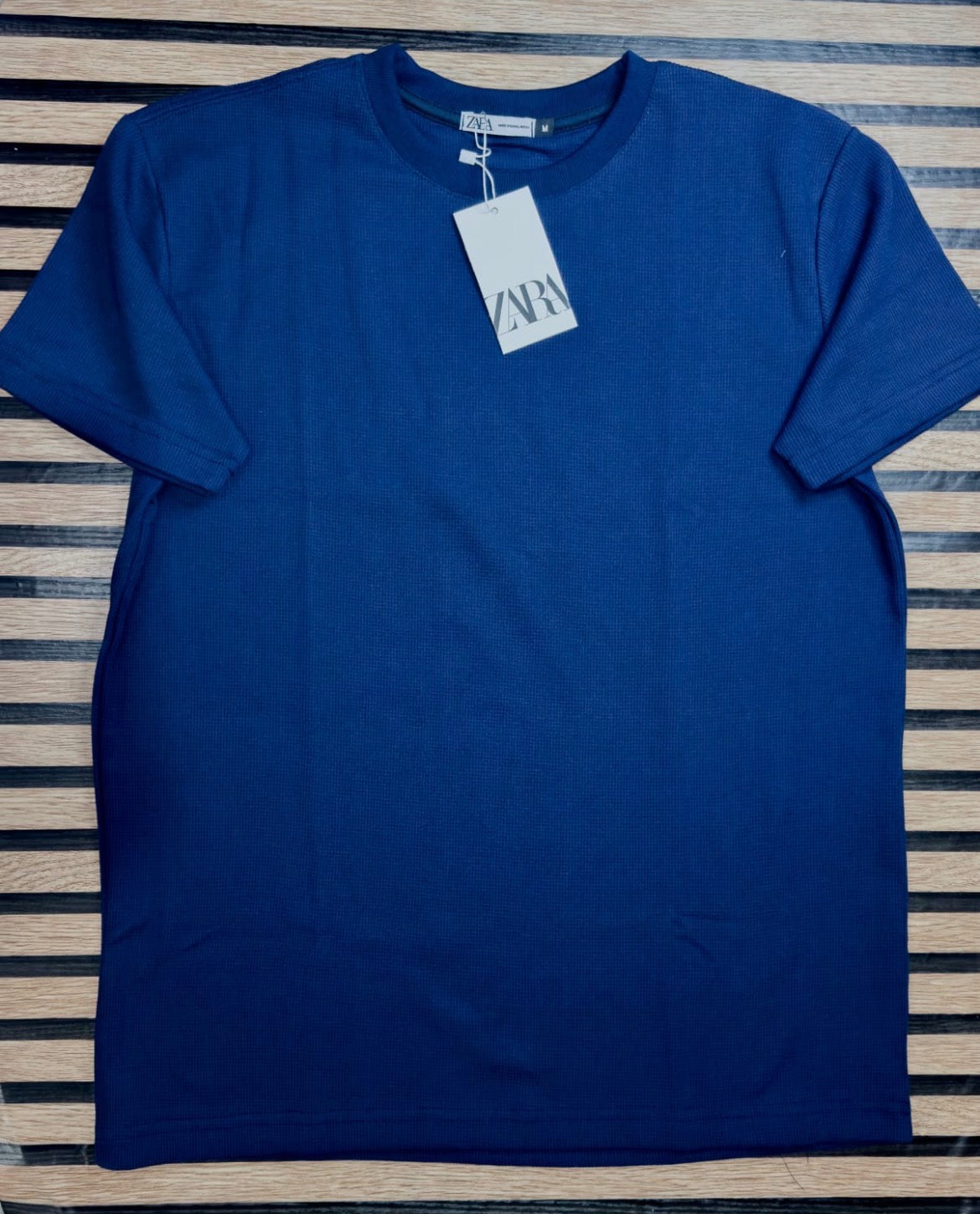 Zara-Camiseta texturizada