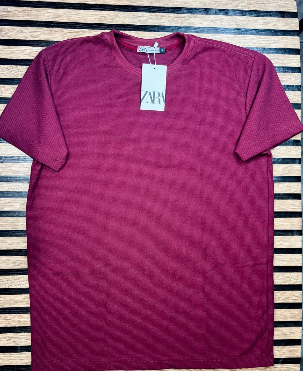 Zara-Camiseta texturizada