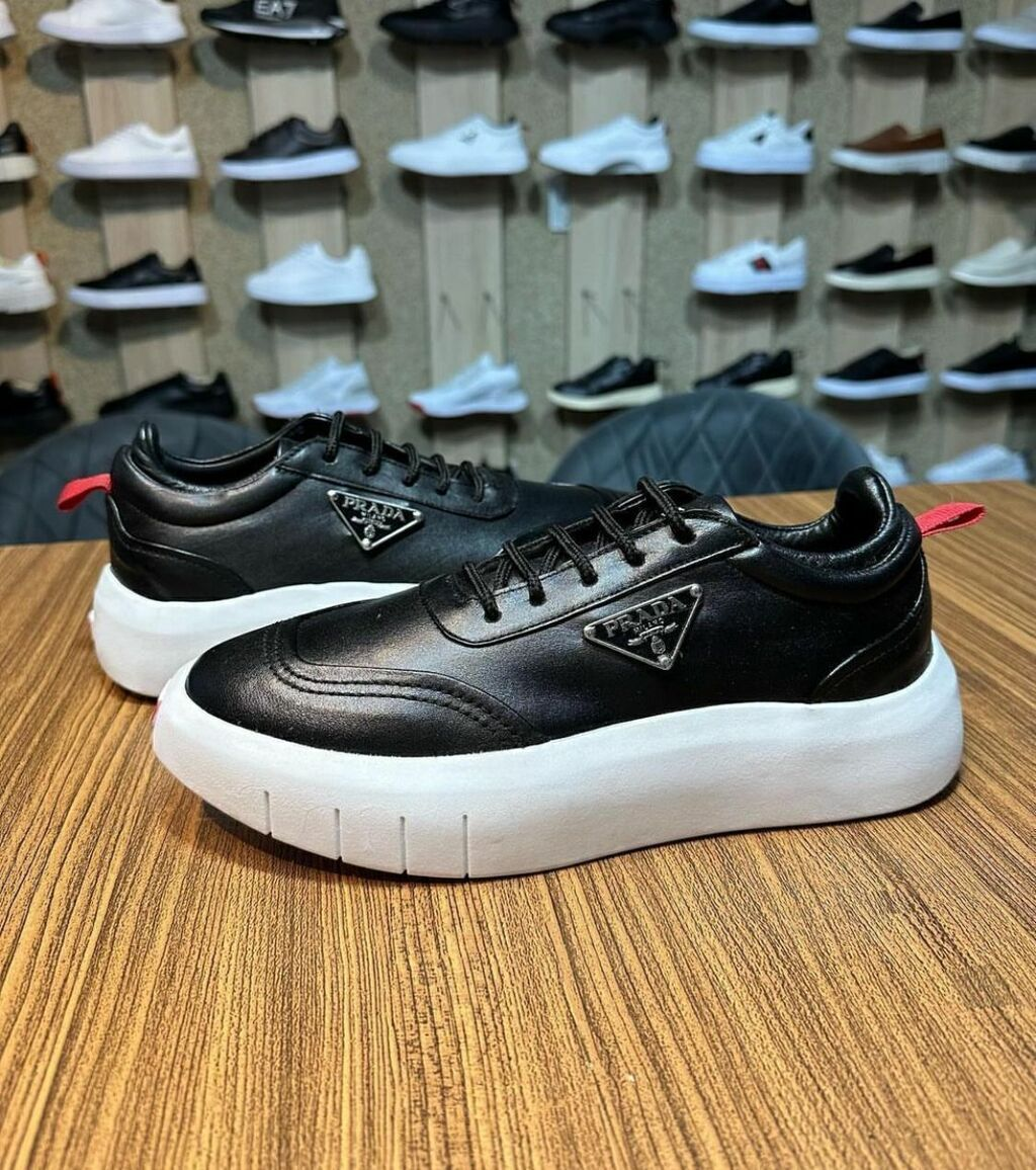 Prada (10)
