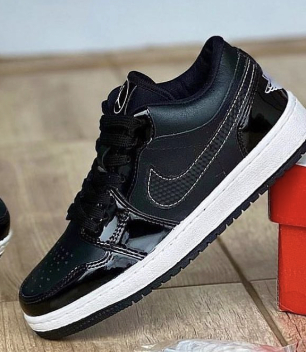 Air Jordan 1 Low