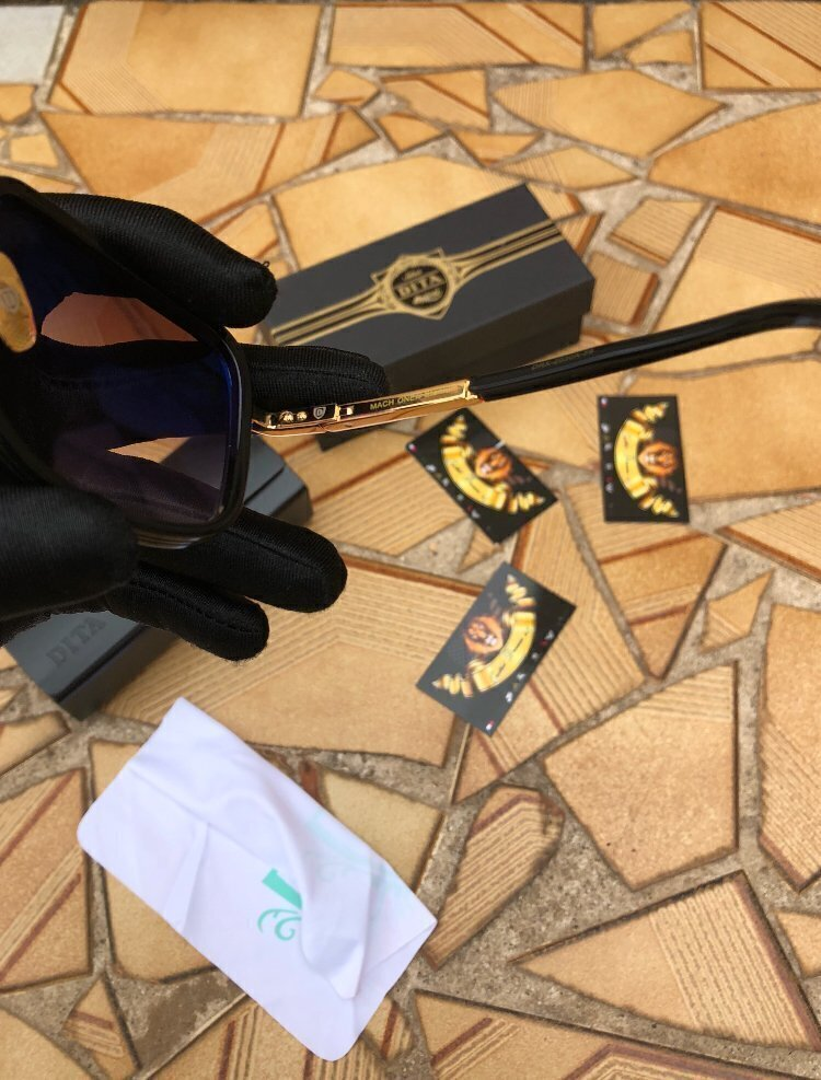 Dita banhado a ouro 24k