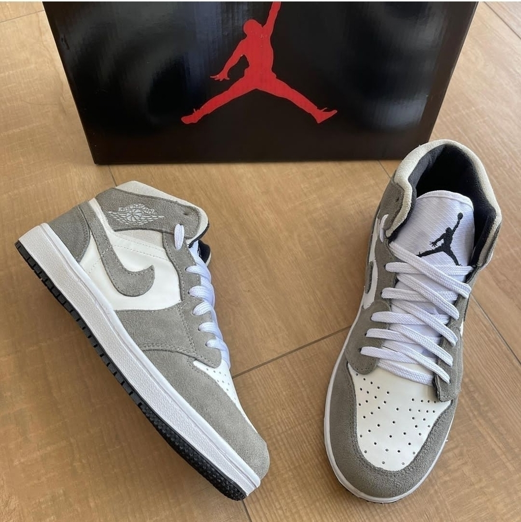 Air Jordan 1 Low (9)