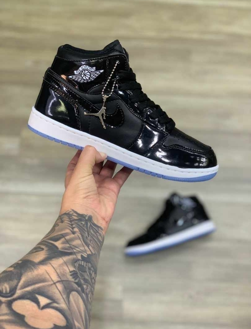 Air jordan (11)