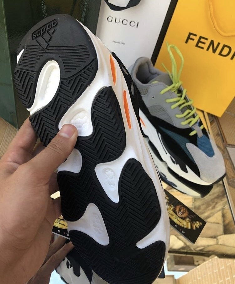 Yeezy boost 700