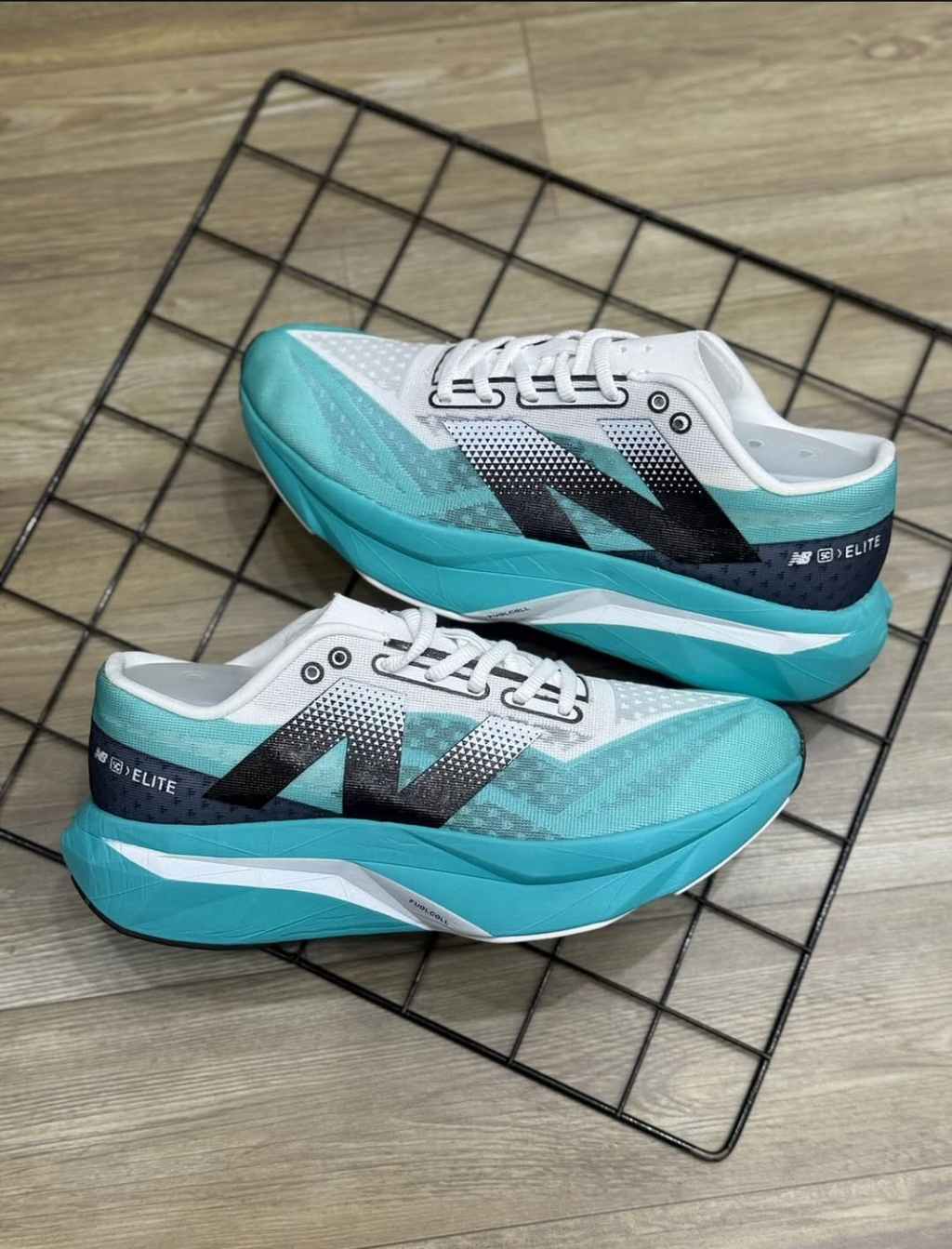New balance elite (2)