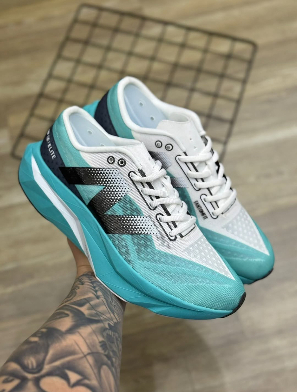New balance elite (2)
